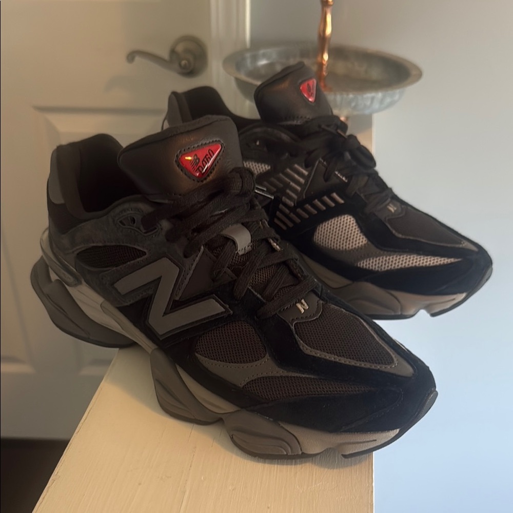 Men’s New Balance 9060’s Black and Gray Sneakers